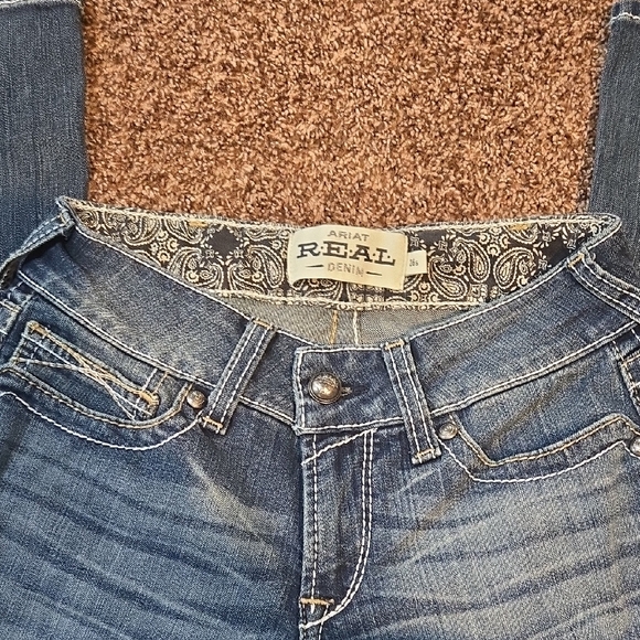 Ariat Blue Boot Cut Jeans with Classic Style - Picture 7 of 8